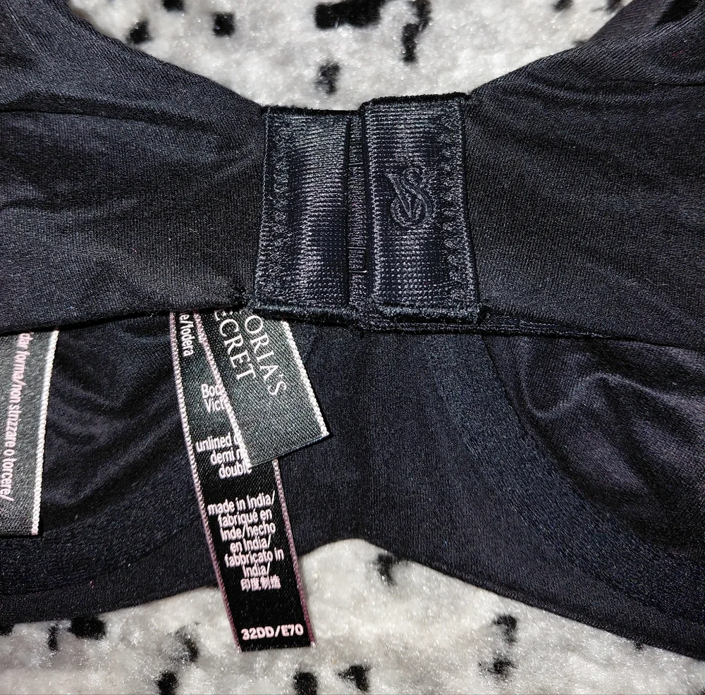 NWT Victoria's Secret Body by Victoria Unlined Demi Bra 32DD Solid Black - Picture 10 of 16